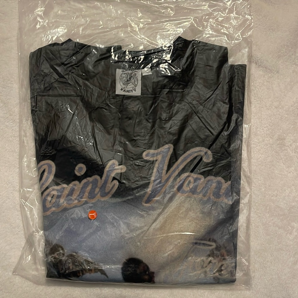 Saint Vanity Small Black Short Sleeve TShirt. New.